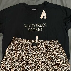 NEW *with tags Victoria secret pj shorts and t-shirt set size XL